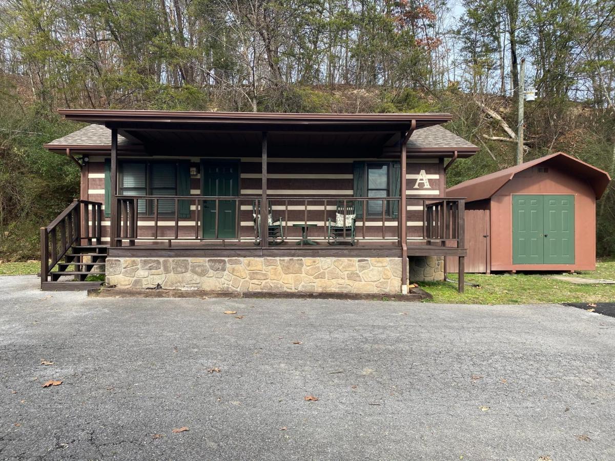 On Dolly Time 1 Mile From Dollywood Βίλα Pigeon Forge Εξωτερικό φωτογραφία